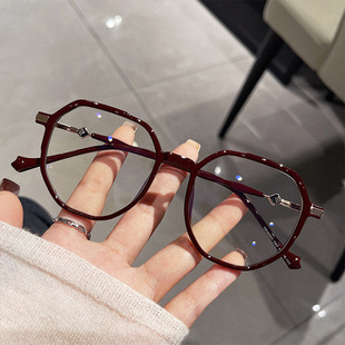 �͹żtɫ�@��������R��Ů�A�LĘ��ˇ�b�ƽ���R�����RƬ��ҕ�۾�