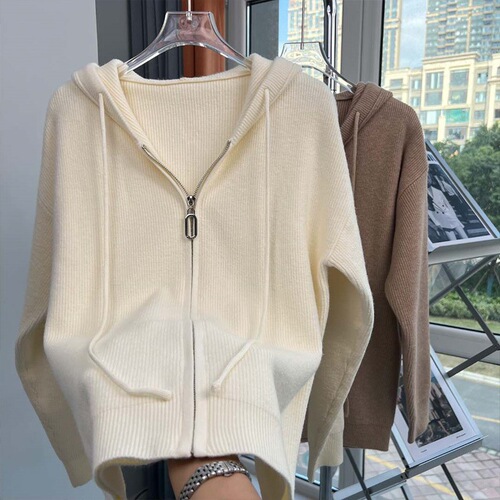 Winter and Autumn Zipper Coat French Cashmere Hooded Knit Top for Women