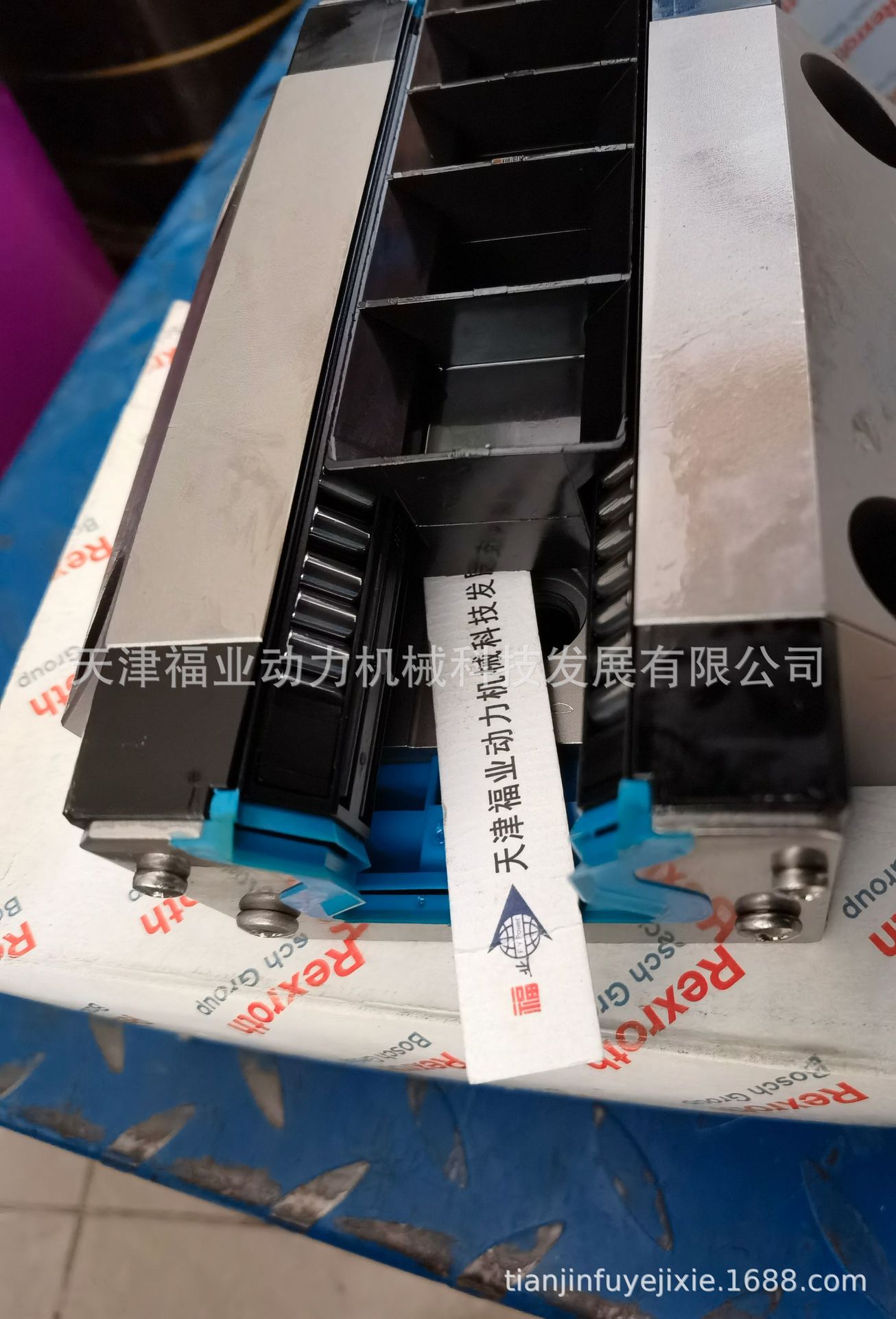 Bosch滑块R167229422/R167229322/R167221322，钢球带滚珠链