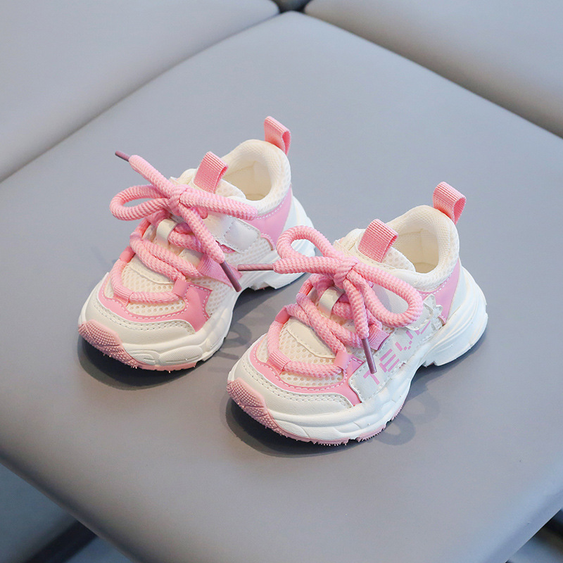 Calzado deportivo para niños primavera y otoño nuevo estilo niño transpirable antideslizante zapatos individuales guapos mujer bebé todo fósforo zapatos casuales coreanos marea