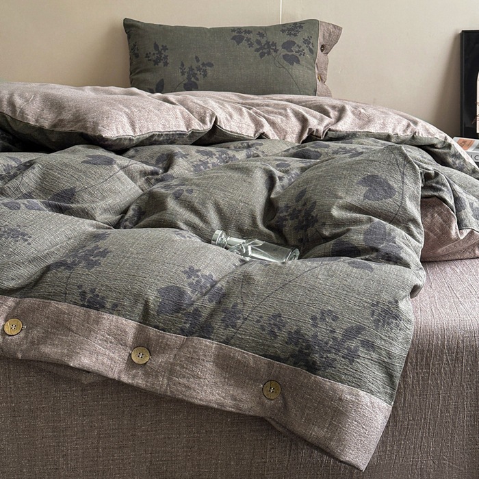 2025 otoño y invierno engrosar el conjunto de cuatro piezas de lino original GaoGam retro doble hilo impreso botón dormitorio conjunto de tres piezas
