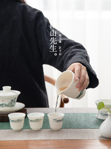 K9HX wholesale Qianli Jiangshan Kungfu tea set complete set for home living room covered bowl tea cup office gift