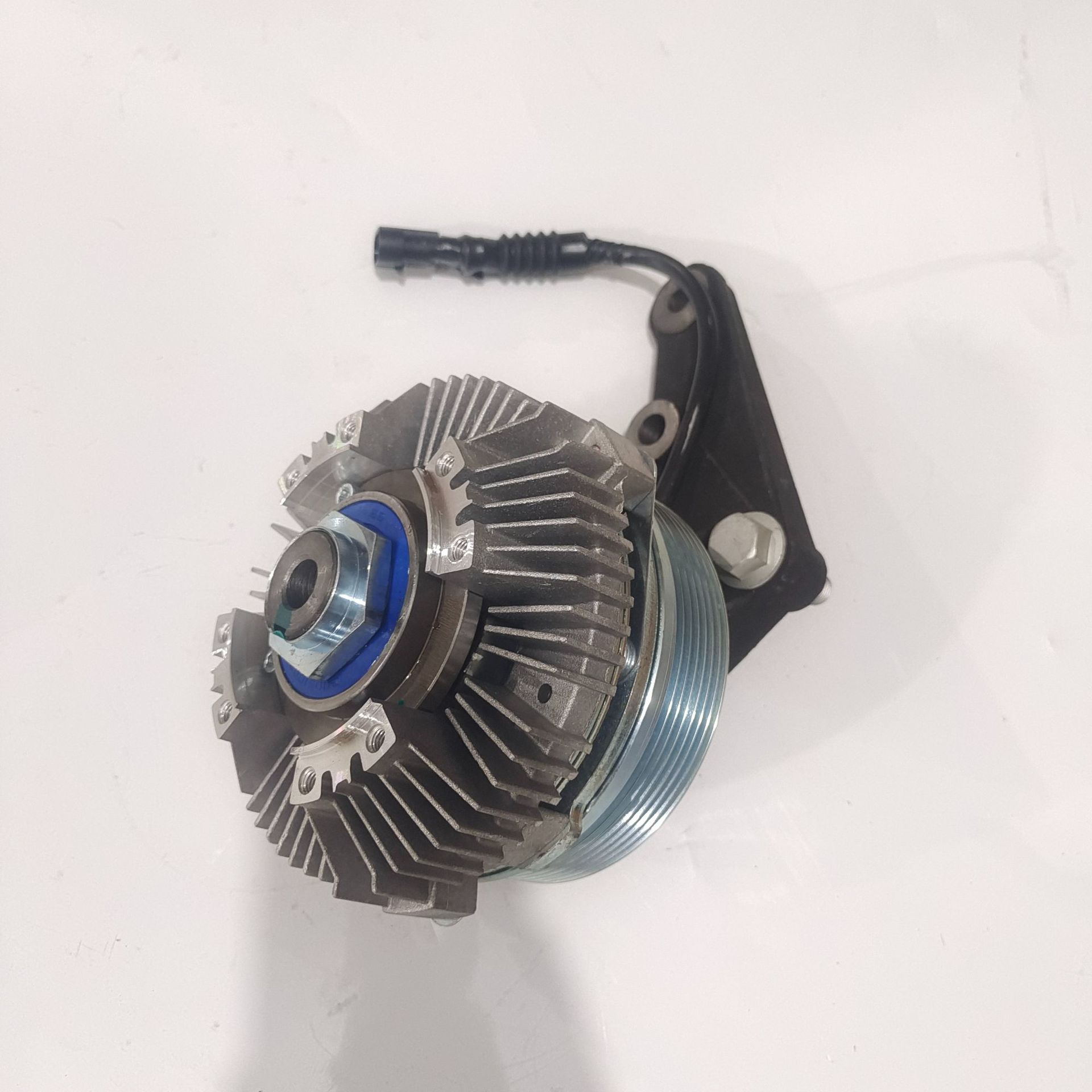 Iveco Ousheng Baodi F1A2.3 Fan Electromagnetic Clutch Fan Coupler 5801974598