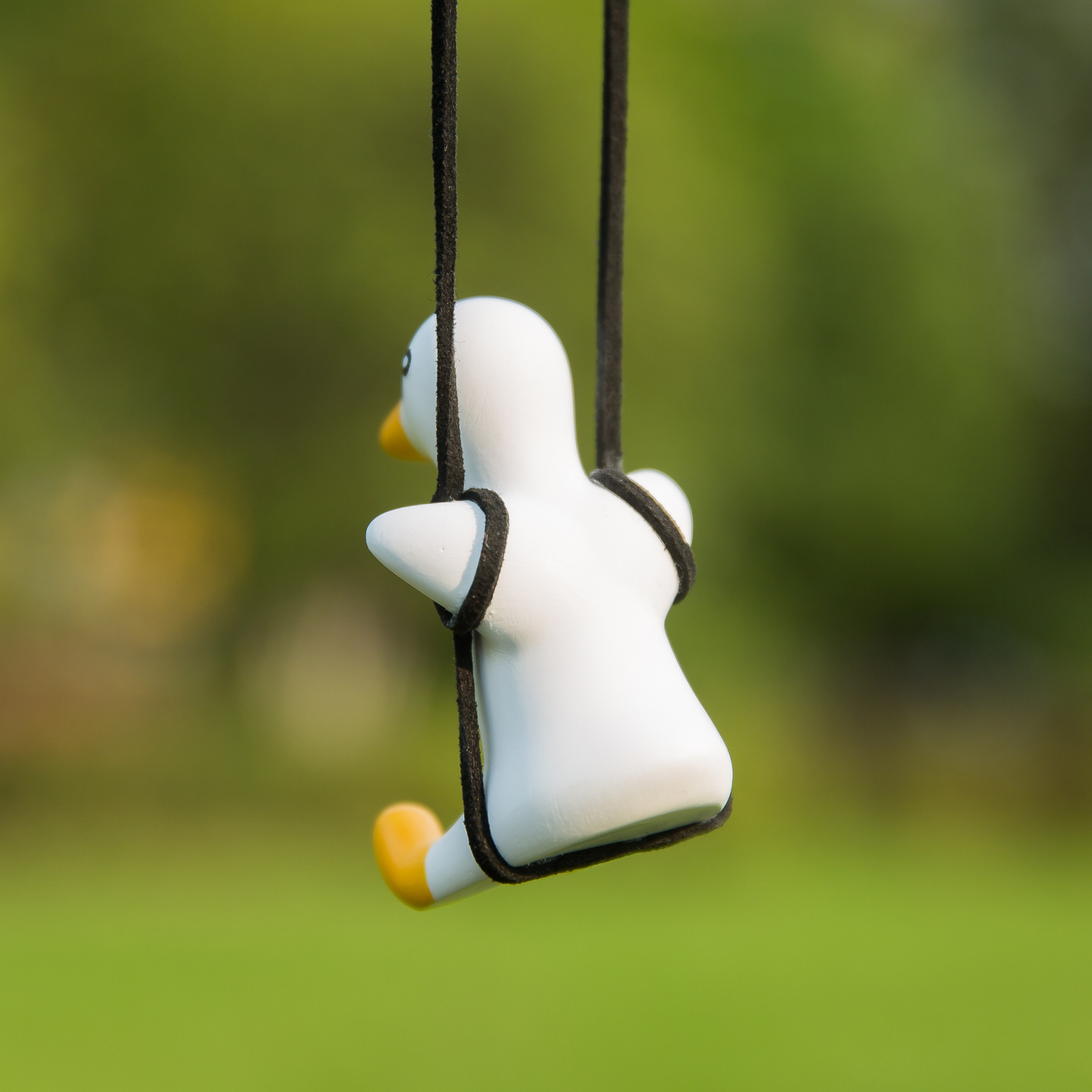 Cross-Border Car Hanging Ornaments Swing Duck Car Hanging Decoration Car Essential Supplies Car Interior Accessories