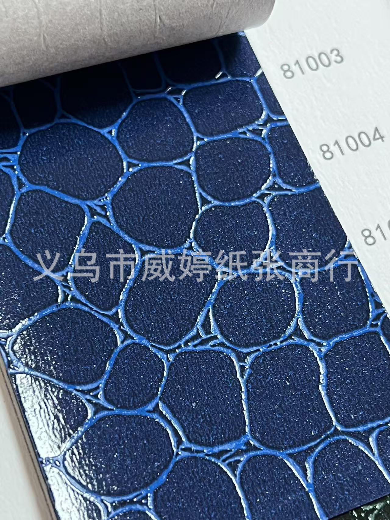 Inventario brillante papel de cuero de cocodrilo imitación de cuero negro brillante cocodrilo caja de vinos cartón de zapatos