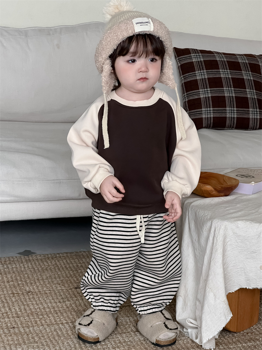 Niños otoño invierno engrosado suéter y pantalones de terciopelo conjunto de ropa infantil coreana ropa de invierno ropa de bebé ropa de tendencia de ropa de niño