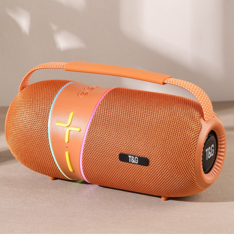 Explosión transfronteriza TG707 altavoz Bluetooth portátil tarjeta de enchufe impermeable al aire libre subwoofer dios de la guerra sonido de alta potencia
