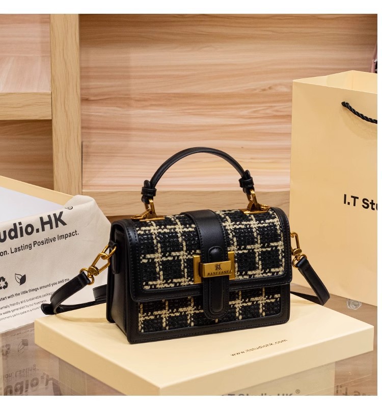 Túi xách tay da thật Hồng Kông dáng vuông nhỏ cổ điển, đeo chéo một vai đi làm phong cách Chanel — Màu đen chi tiết 3