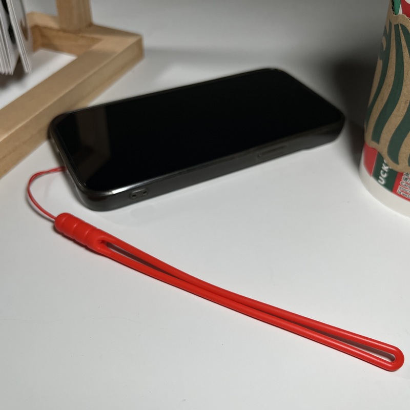 携帯電話のストラップの手首の短い携帯電話のチェーンの鍵のuディスクの部品の液体のシリカゲルのエアポッドプロの2ストラップを適用します。|undefined