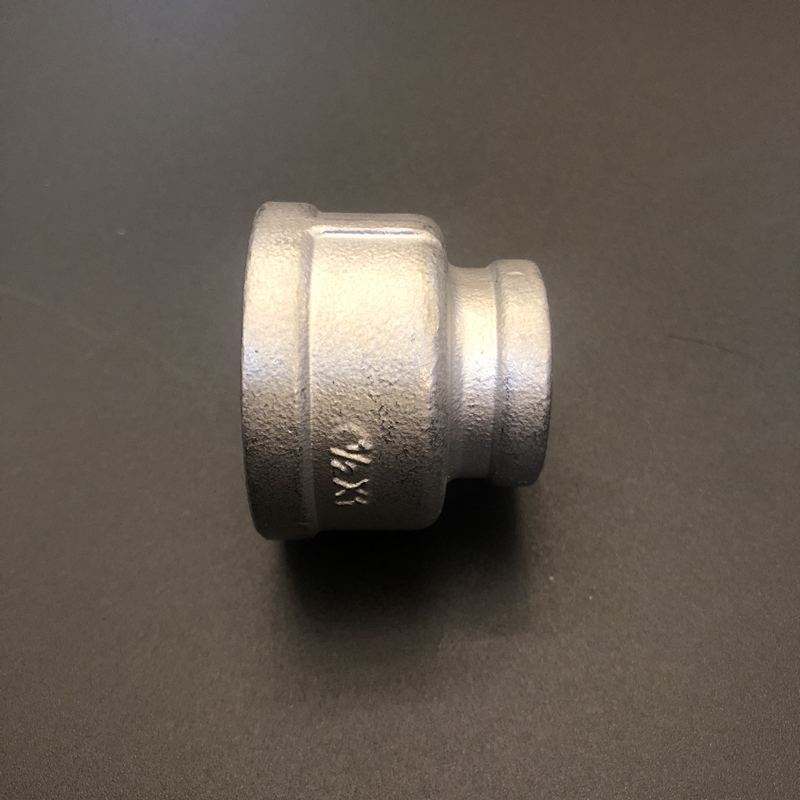 304 acero inoxidable rosca de acero inoxidable tamaño reducido cabeza de acoplamiento acoplamiento de tubería de agua accesorios de plomería acoplamiento de tubería de rosca interna acoplamiento D