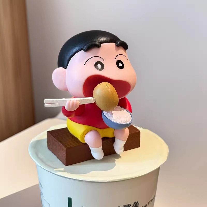 Crayon Shin-Chan Eating Potato Car Decoration Cute Cartoon Car Creative Desktop Decoration Gift