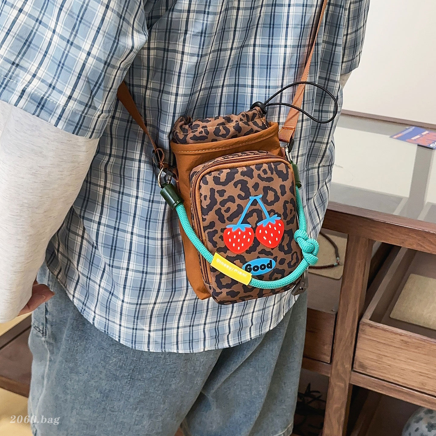 Bolsa de viaje para mujeres bolso de diseño de hervidor portátil nuevo leopardo de hombro 2026 bolso nicho bolso de moda