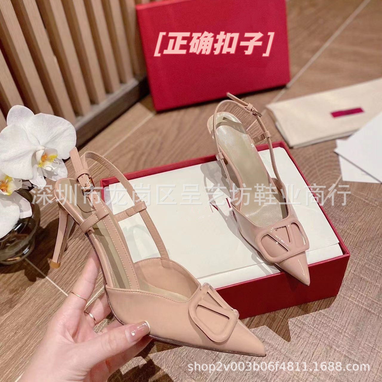 V扣高跟鞋女夏季漆皮包头后空细跟凉鞋金属扣尖头单鞋外贸女鞋
