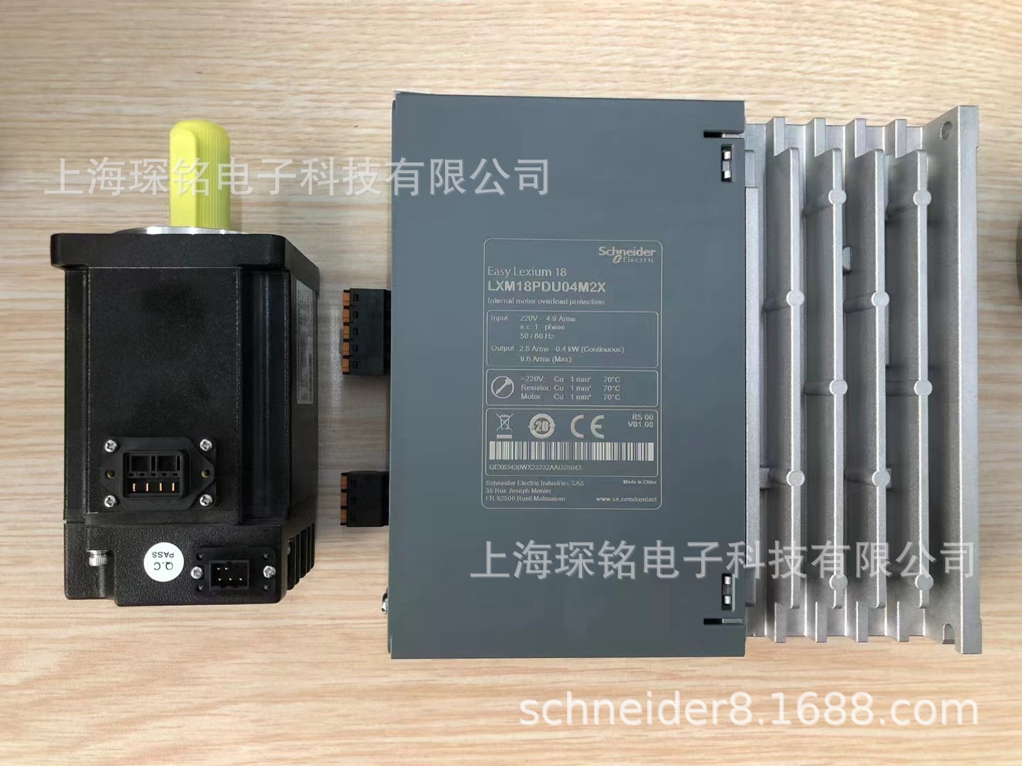 LXM18PDU10M2X伺服1KW驱动器全新原装单相220V现货LXM18PDU15M2X