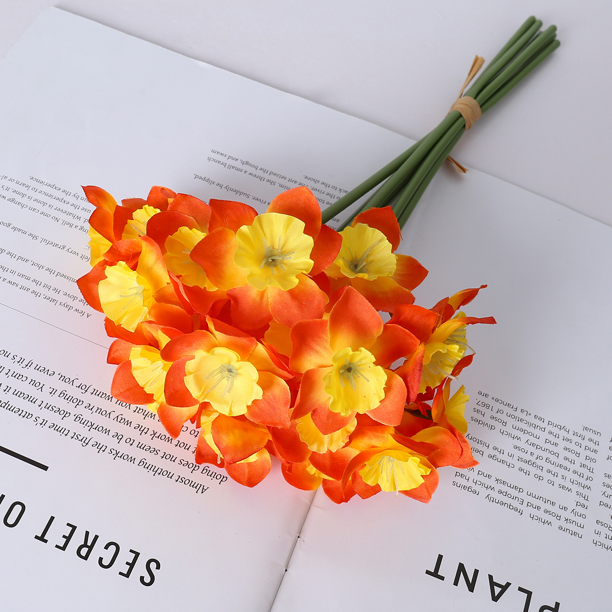 flores simuladas flores de narcisos flores de mano flores flores de mano boda flores simuladas decoración de la mesa de comedor fotografía flores de seda flores falsas