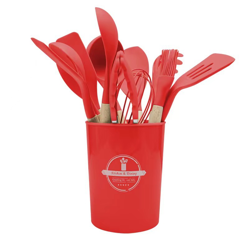 En stock silicona mango de madera utensilios de cocina 12 piezas anti-escaldadura herramientas de cocina wok pala de silicona utensilios de cocina transfronteriza