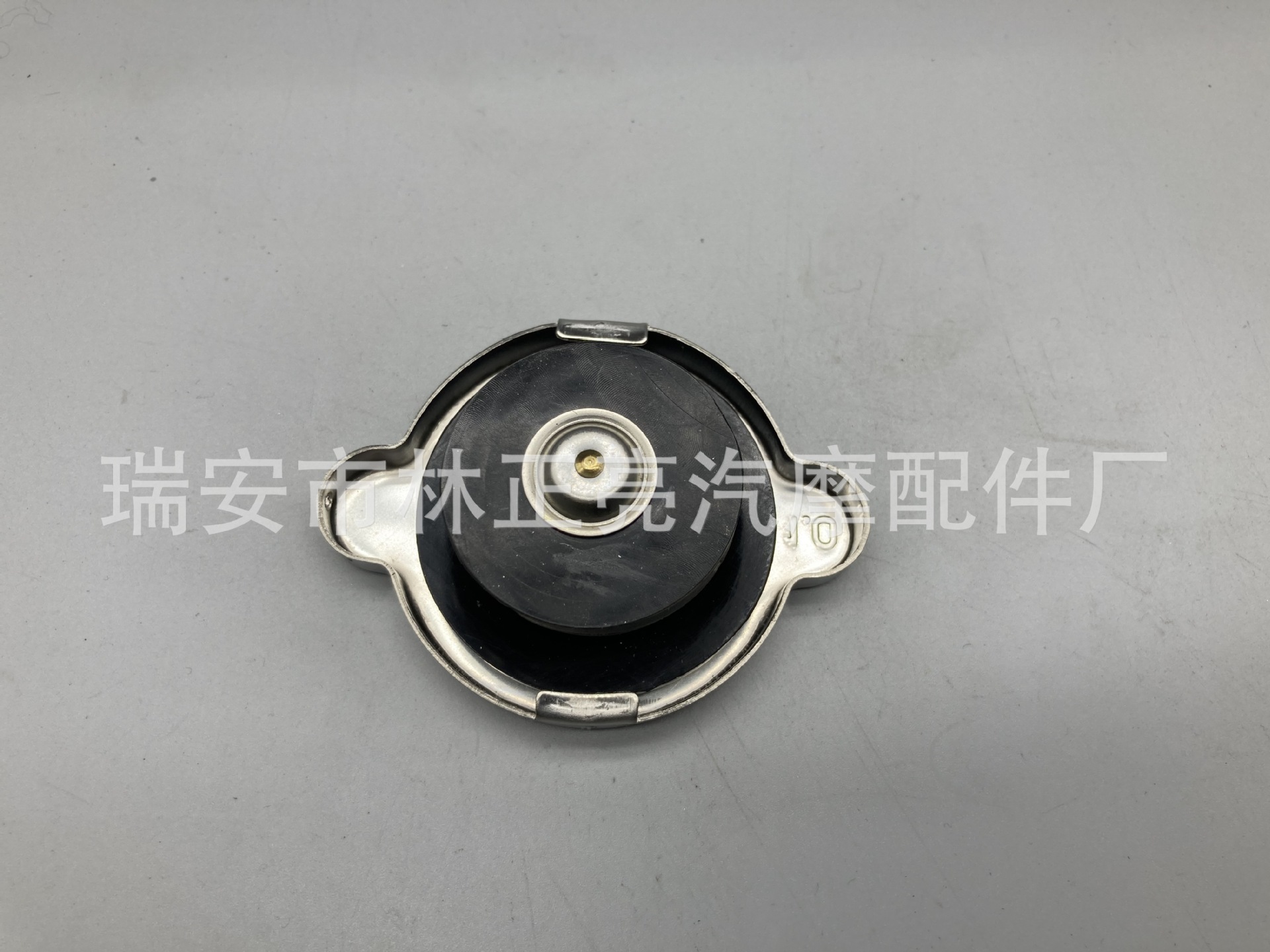 Car modification parts 1.3Bar modification water tank cover Medium size water tank cover Stainless steel water tank cover