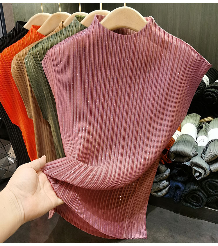 Áo thun nữ cổ tròn xếp ly tay ngắn ôm dáng basic — Màu đen, Xanh ô liu, Màu hồng, Màu trắng be chi tiết 7
