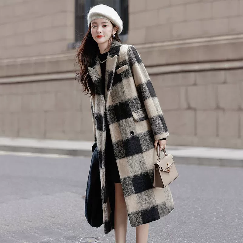 Fashionable down jacket, colored coat, loose fit