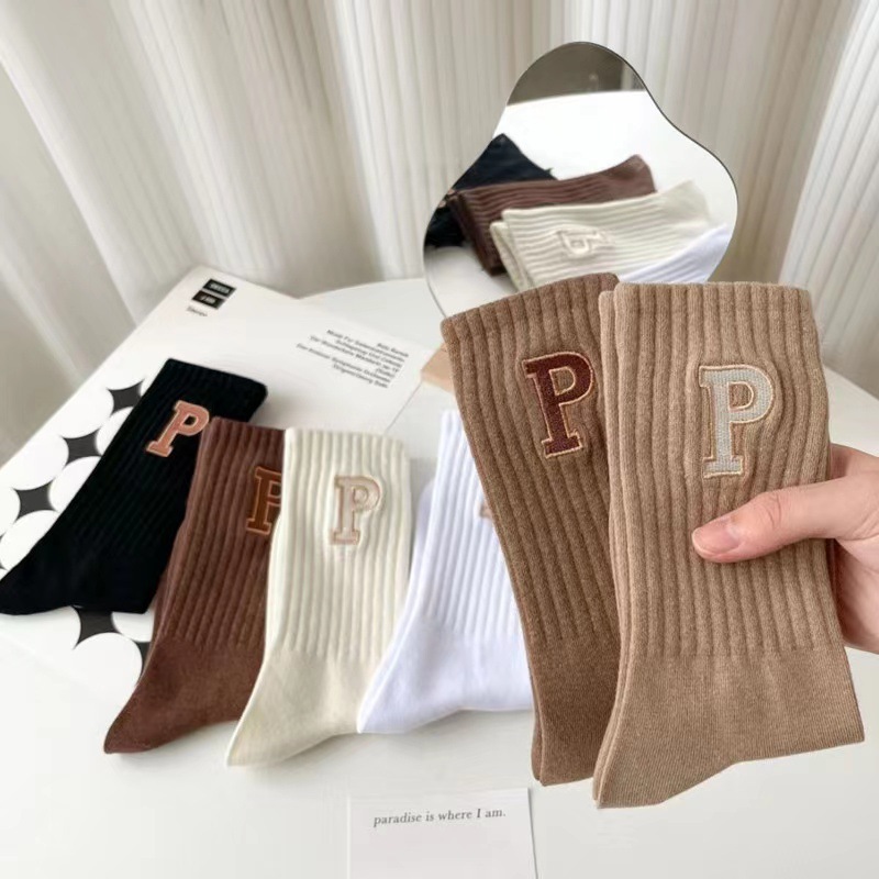 秋冬刺繡P字母中筒襪子女韓版純棉長襪ins潮日系百搭冬季運動襪子