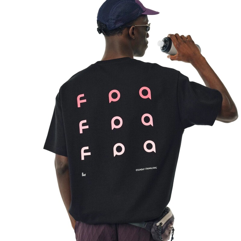 クロスボーダーFPA無地バックグラデーションブランドロゴレイアウトクールで万能なラウンドネック半袖Tシャツ男女兼用|undefined