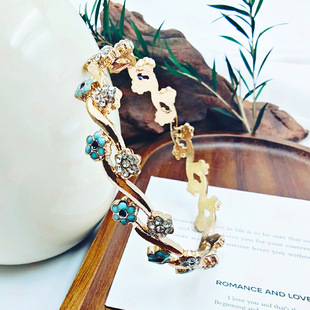 �羳���N�¿���ͺϽ����ʯ���;��°ٴ�С��Ůʿ���C