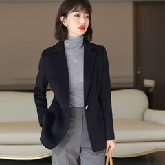 カジュアルなレトロなウールですね。スーツのコートは日系通勤一粒のボタンですね。コートの女性秋冬の新型スーツです。