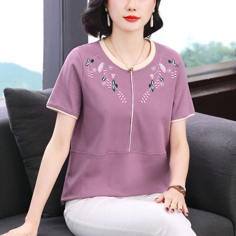 Mom's Fashion 2026 Summer New Short-Sleeve Women's T-Shirt with a High-End Feel, Niche Design, Loose Fit, Slimming Patchwork Top for Women Mom's Fashion 2026 Summer New Short-Sleeve Women's T-Shirt with a High-End Feel, Niche Design, Loose Fit, Slimming Patchwork Top for Women