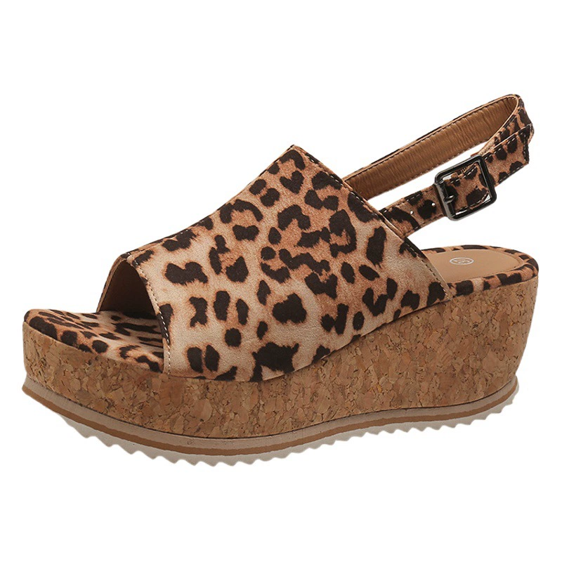 Европейская и американская внешняя торговля плюс размер сандалии с открытым носком и леопардовым клином женские пляжные сандалии с открытым носком и пряжкой на платформе желают поставки