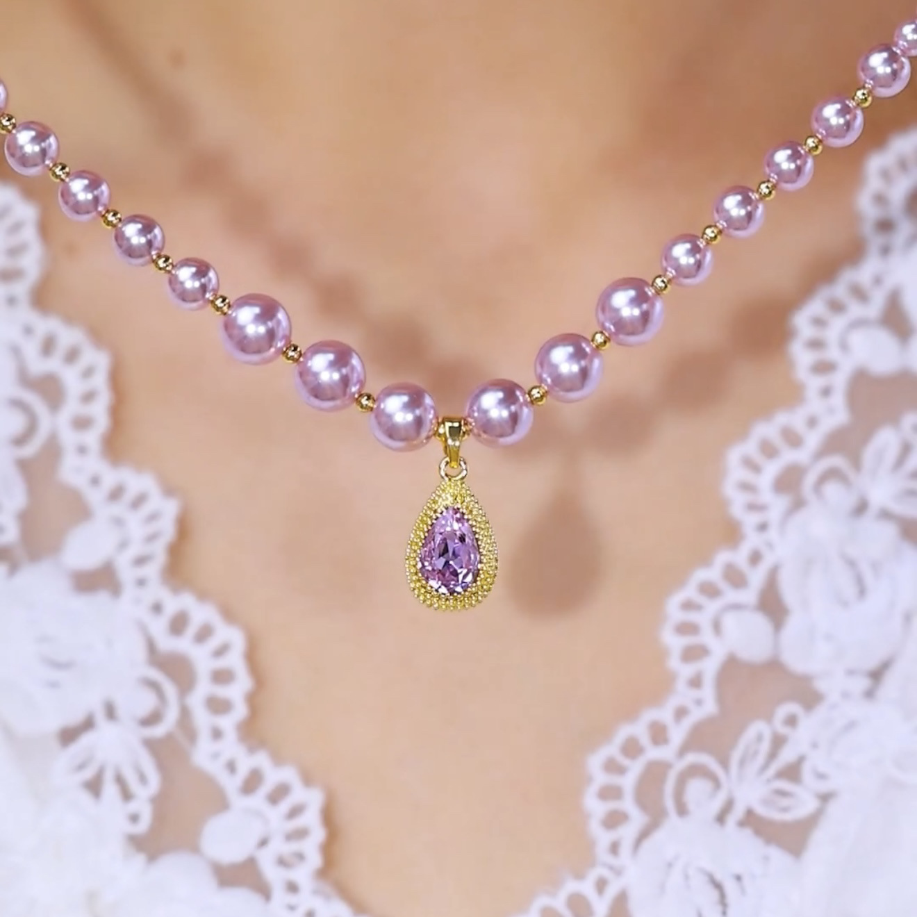 复制_紫色水晶榴莲珍珠项链轻奢高端风简约百搭锁.jpg