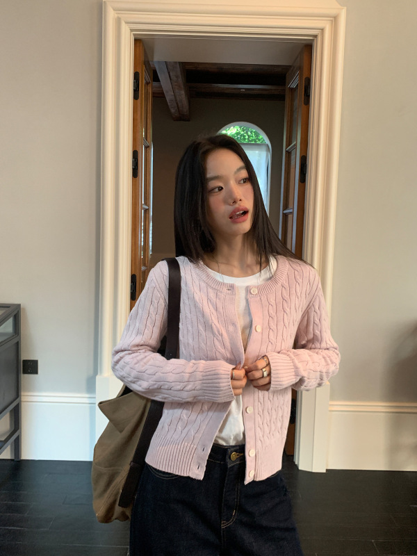pusumede 秋日布蕾 经典麻花毛衣开衫女针织小众设计感外套上衣|undefined