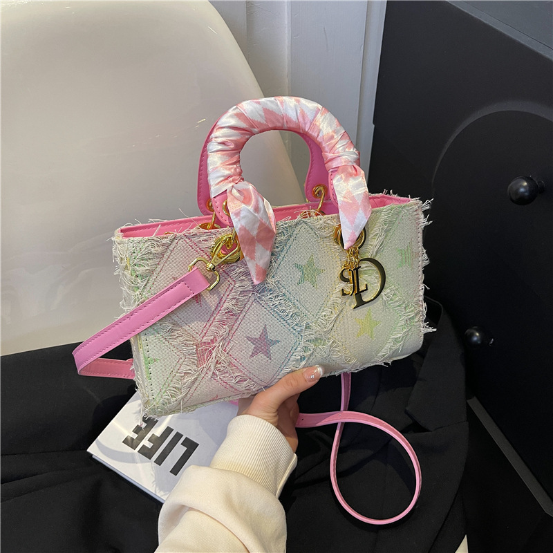 Umhängetasche, neuer Stil für Herbst und Winter 2024, hochwertige und modische Umhängetasche aus Canvas, klassische Pendlerhandtasche mit großem Fassungsvermögen._voghion.com