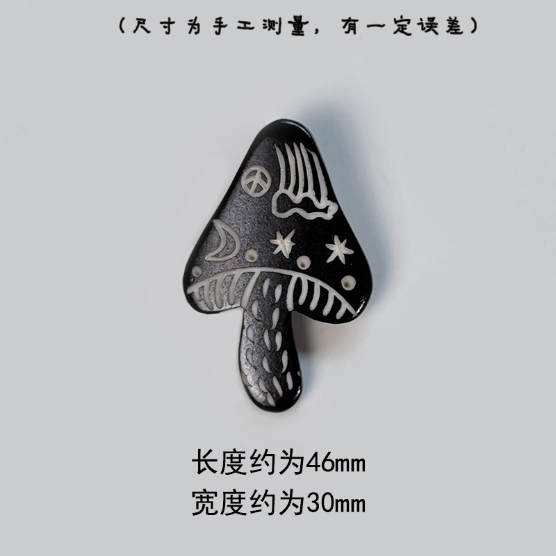 Buwuzhi ネパール手彫り牛骨動物ヘッドブローチ装飾ペンダントクリエイティブ漫画ヘッド|undefined