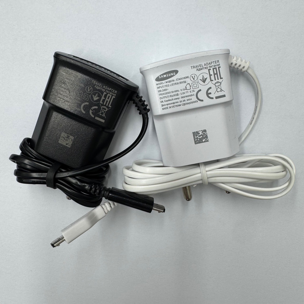 厂家直销i90006101D88020x智能安卓充电器5V手机线充快充欧标USB