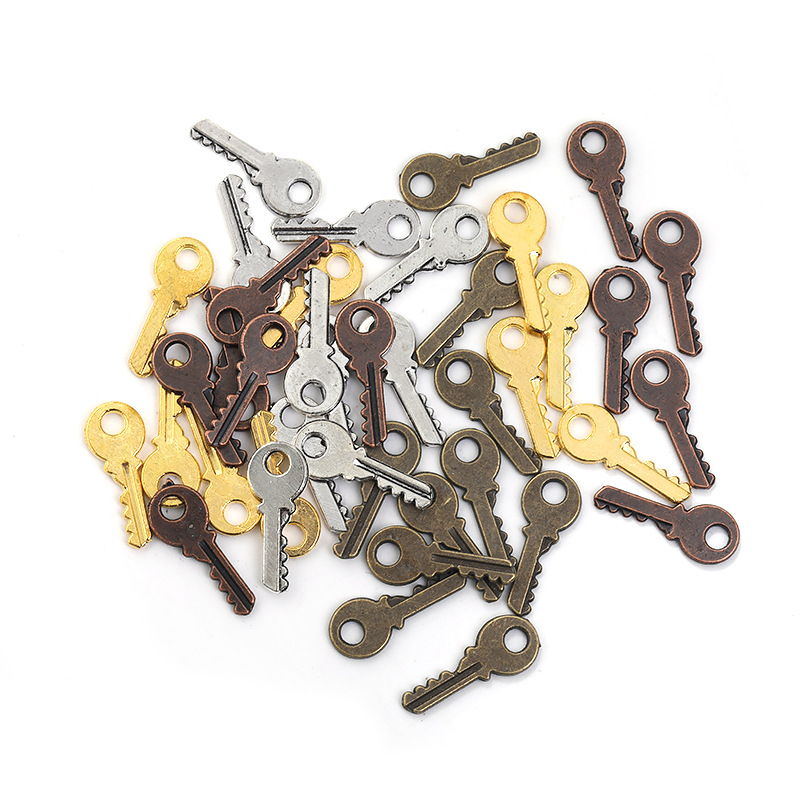Wholesale DIY simulation mini key pendant life supplies retro alloy accessories A305