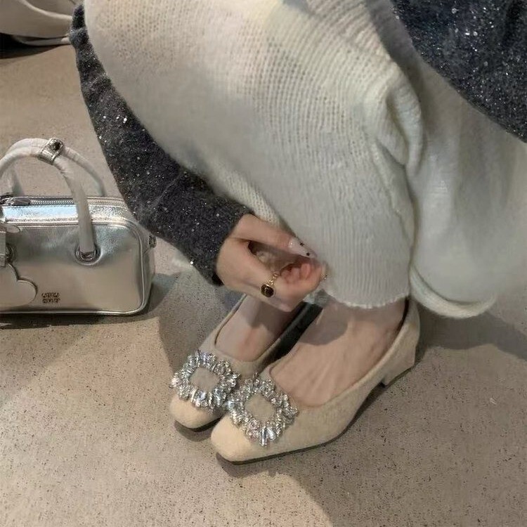 Grey autumn and winter new fluffy shoes rhinestone commuter shoes single-layer shoes women's shoes square toe French thick heel fleece-lined 2024 Grey autumn and winter new fluffy shoes rhinestone commuter shoes single-layer shoes women's shoes square toe French thick heel fleece-lined 2024