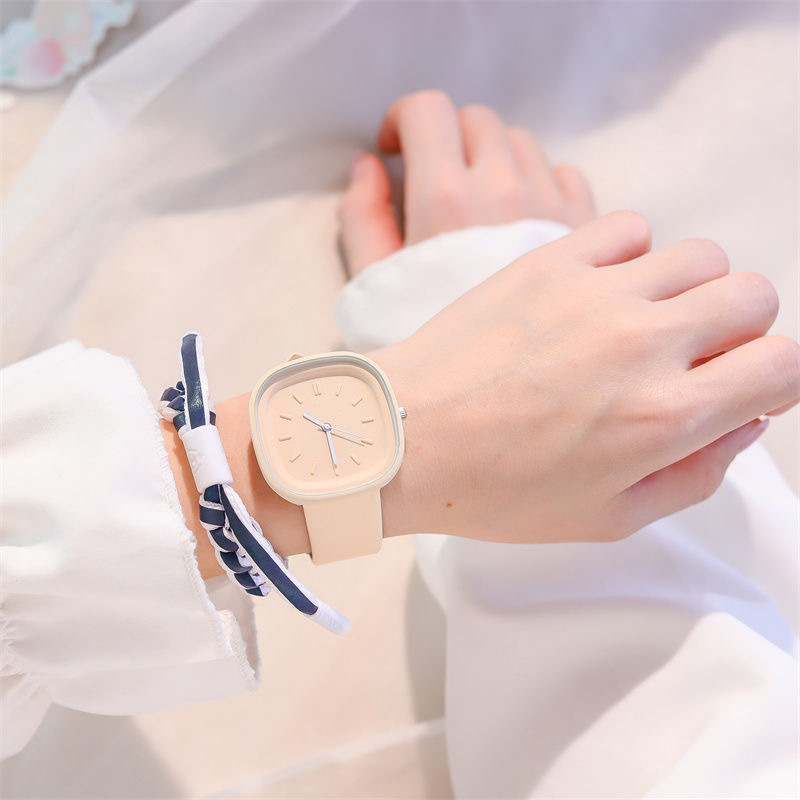 Square brand elegant fresh electronic quartz watch, simple and elegant design