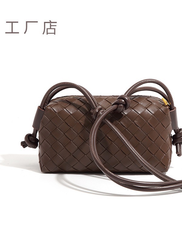 【越境販売限定】人気の編み込み結びバッグ、売れ筋ショルダーバッグ、斜め掛けバッグ、小さめスクエアバッグ、軽量高級シングルショルダーバッグ|undefined