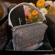 ˮ荴Ů2025¿MʯðС