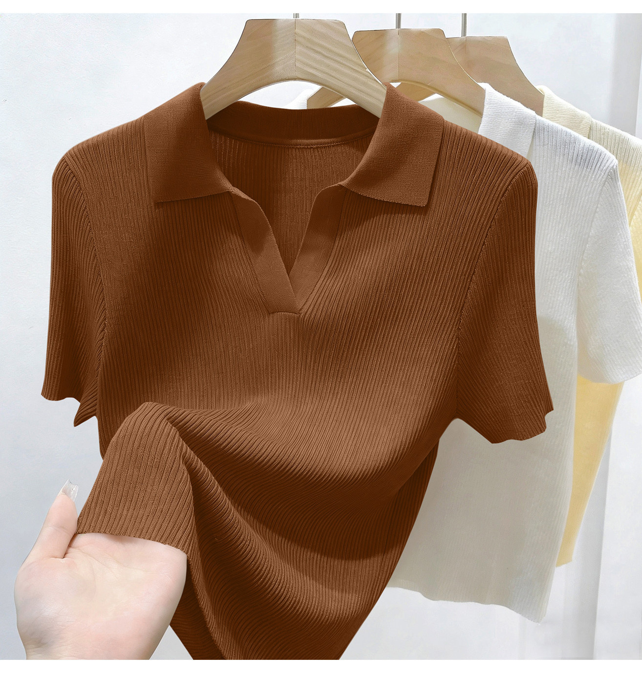 Áo thun nữ cổ polo tay ngắn dáng ôm chất liệu len mỏng mùa hè — màu xanh nhạt chi tiết 1