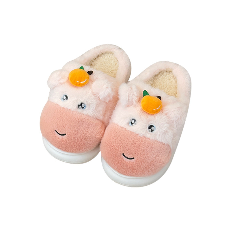 Nuevas zapatillas de algodón de caricatura de agua dulce otoño y invierno antideslizante calentamiento de veludo grueso para usar zapatillas de algodón fuera del hogar para mujeres