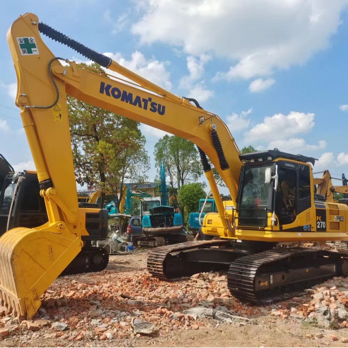 Hubei usado Komatsu 240 Hyundai 220 Hitachi 210 SanY1 215 Excavadora exportación e importación de comercio exterior