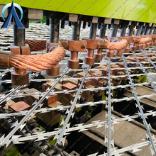 边境障碍网菱形焊接刀片网监狱护栏网防攀爬防护网