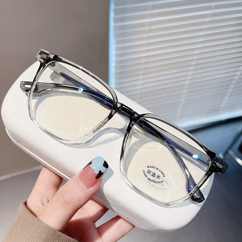 Новые очки Qian Ai TR box anti-blue light Personalized frame myopia eye rack INS rivetin Yanping mirror