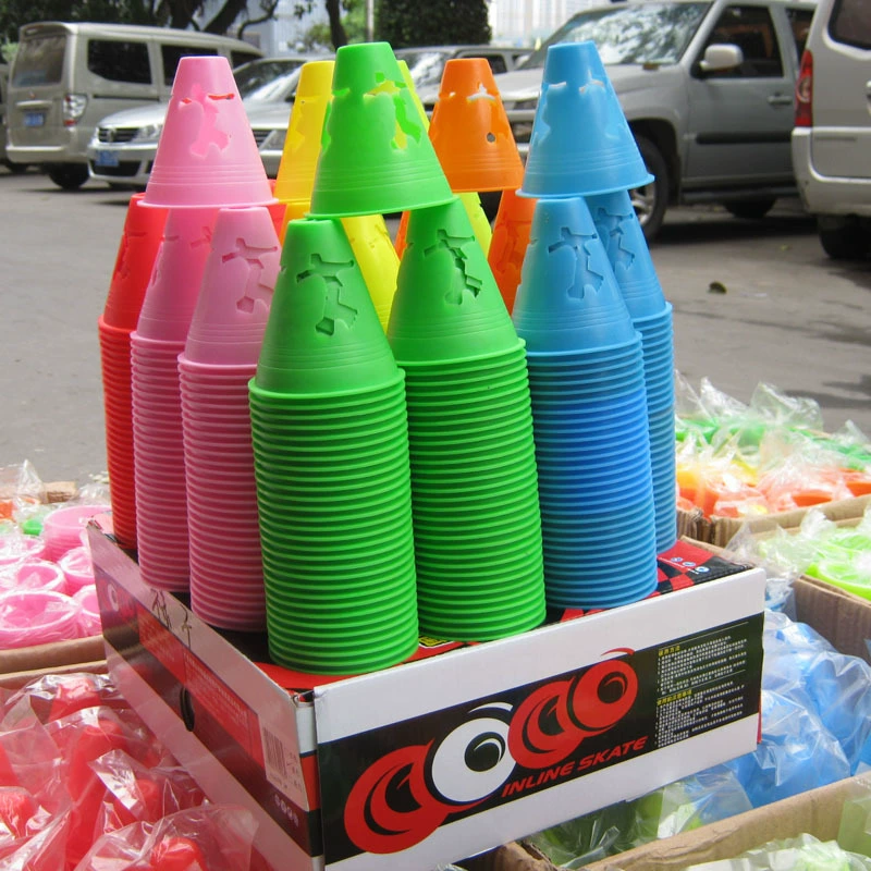Утолщенный роликовый конькобежный стакан, тренировочный реквизит для катания на коньках, ветрозащитный полумягкий уголок препятствия, конус для мороженого, дорожный барьер, треугольный конус A7