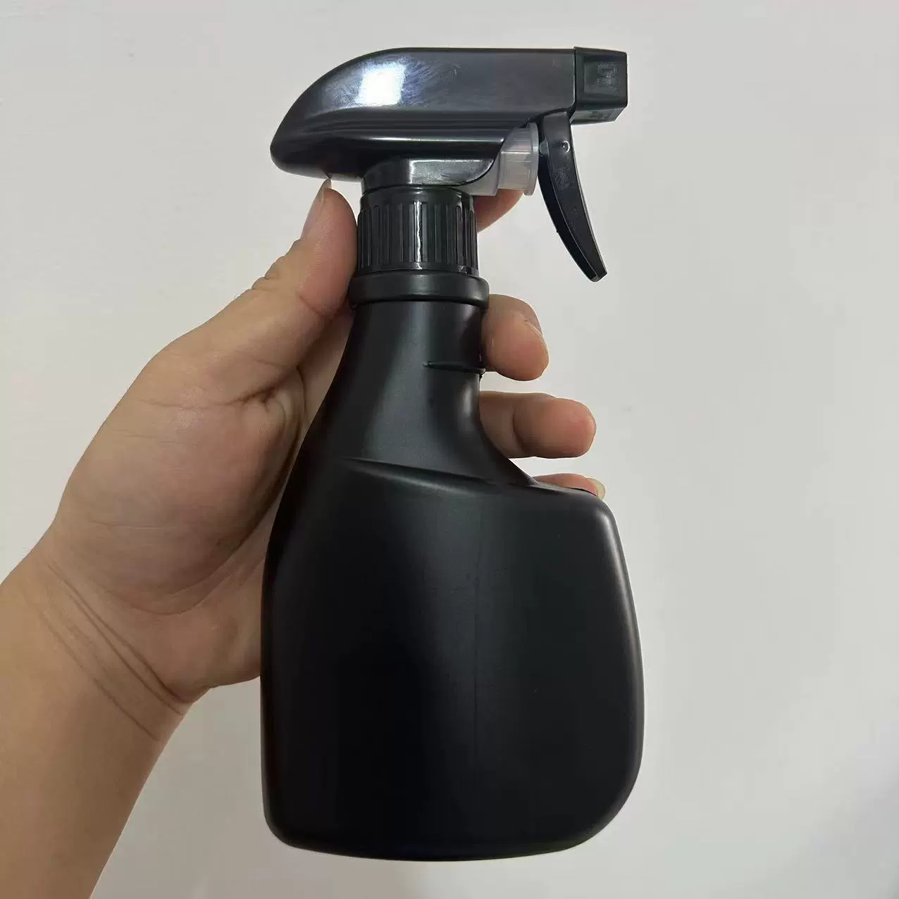 350 мл пластиковая бутылка 350 мл ПЭ бутылка с распылителем бутылка для очистки масла автомобильные принадлежности бутылка ручная Пряжка маленькая Лейка