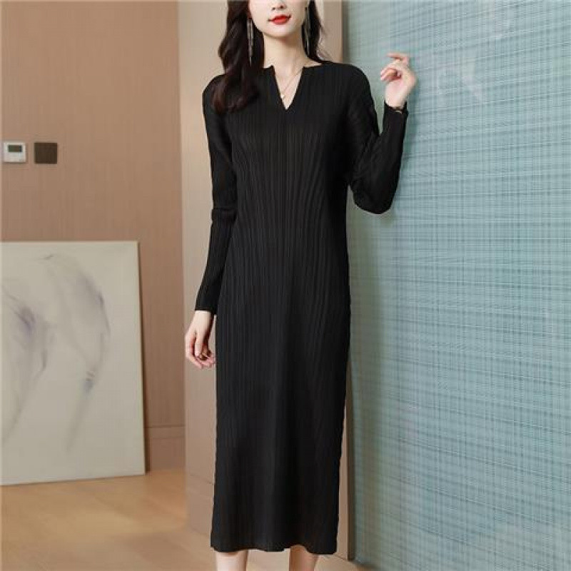 A6C三宅褶皱连衣裙女长袖春夏2025新款V领打底裙子修身显瘦气质长|undefined