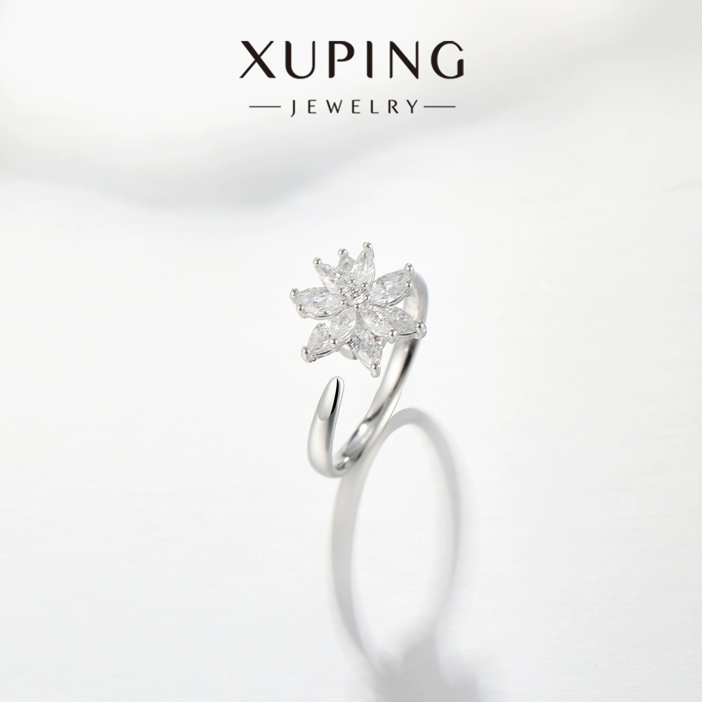 Xuping nuevo anillo giratorio de sol de moda nicho de diseño elegante temperamento simple anillo de dedo para mujeres
