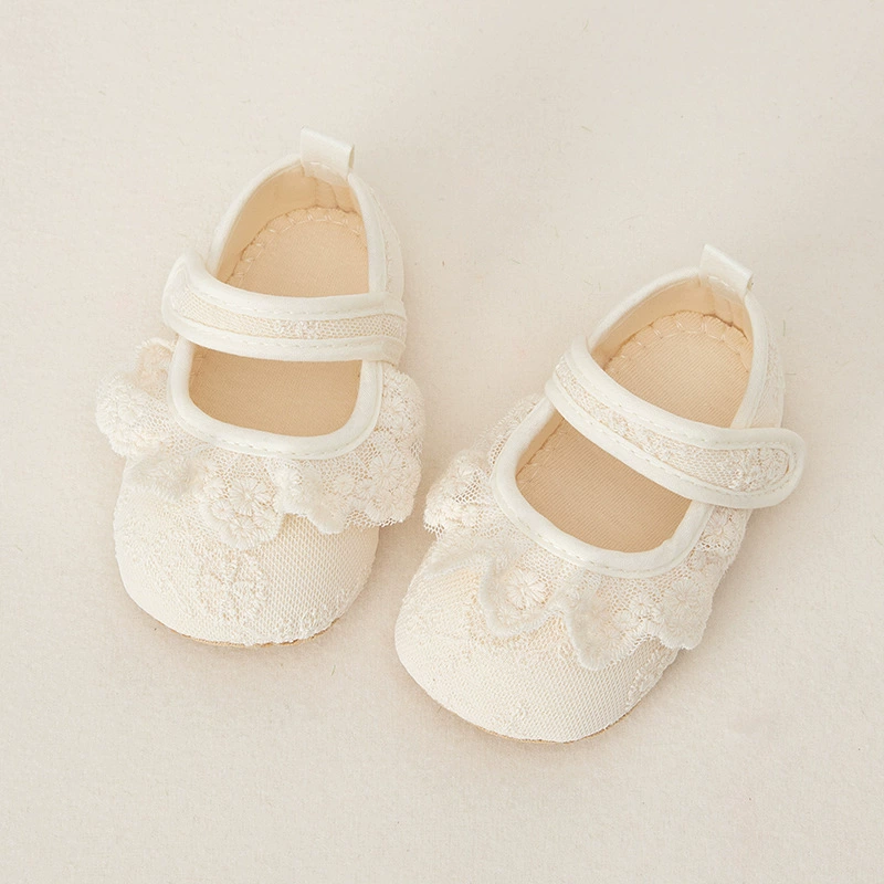 Готовый запас производителя, оптовая продажа, весенние новые детские кружевные туфли принцессы в корейском стиле для девочек, нескользящая обувь на мягкой подошве для малышей