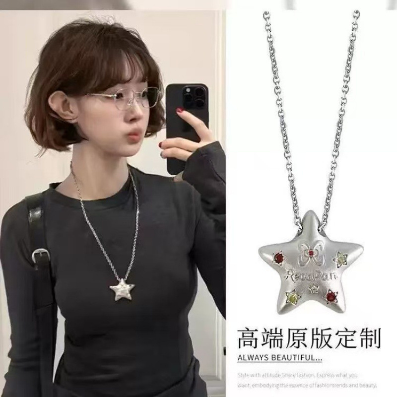 Dopamine Zircon Star Pendant Necklace for Women Sweet Cool Minimalist Style Long Sweatshirt Chain Accessory Versatile Fashionable Choker
